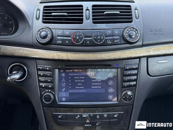 Mercedes E 220 43 mercedes E 220 2003