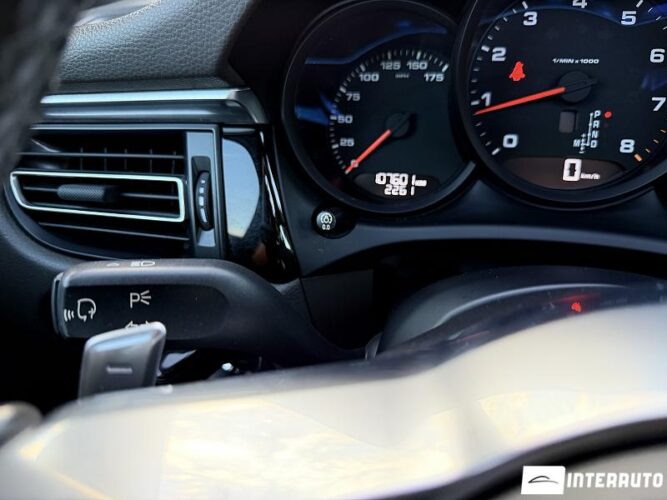 Porsche Macan 49 porsche Macan 2019