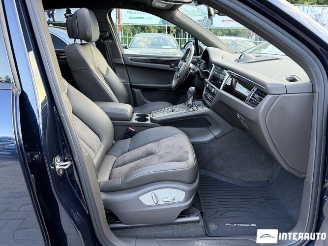 Porsche Macan 41 porsche Macan 2019