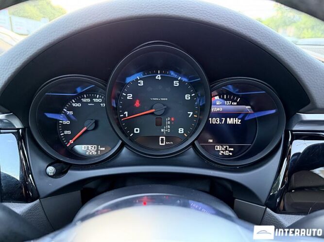 Porsche Macan 44 porsche Macan 2019