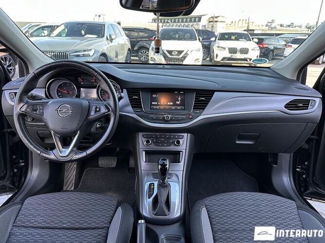 Opel Astra 35 opel Astra 2020