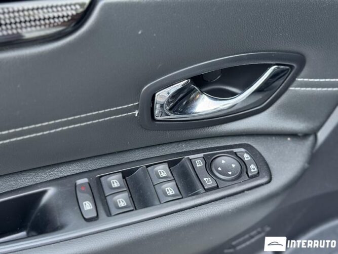 renault Scenic 2012