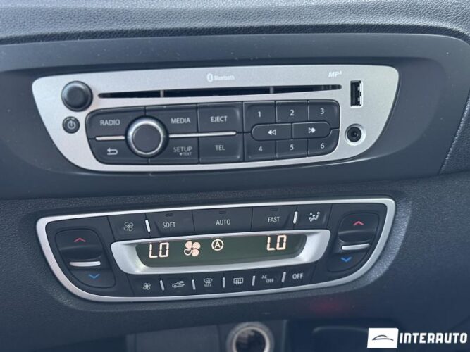 renault Scenic 2012