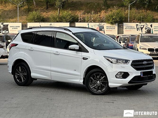 Ford Kuga 2018 doar la InterAuto