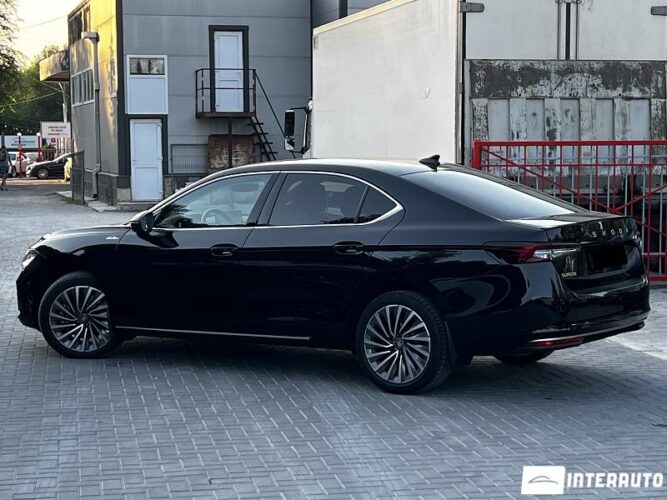 skoda Superb 2025
