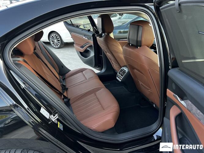skoda Superb 2025