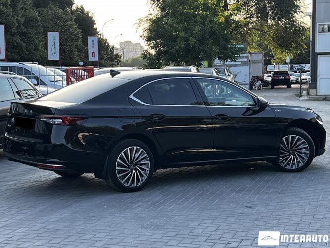 skoda Superb 2025
