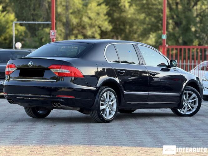 Skoda Superb 33 skoda Superb 2014