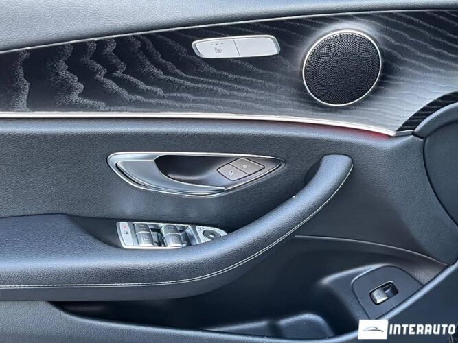Mercedes E 220 39 mercedes E 220 2020