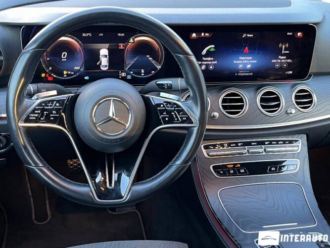 Mercedes E 220 42 mercedes E 220 2020
