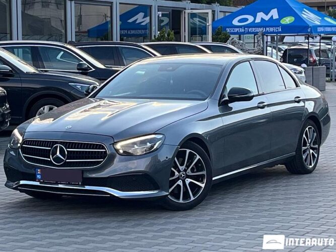 Mercedes E 220 37 mercedes E 220 2020
