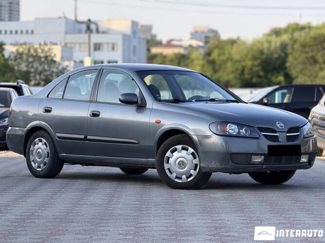 nissan Almera 2005