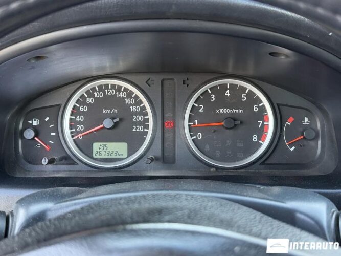 nissan Almera 2005