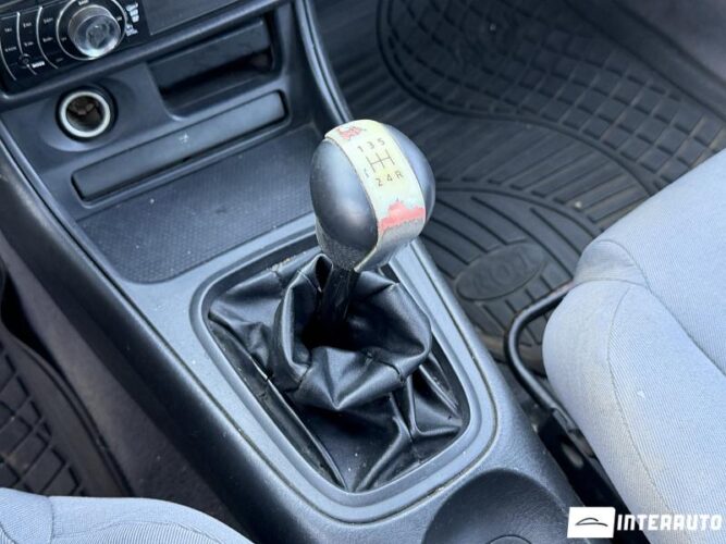 Nissan Almera 2005 doar la InterAuto