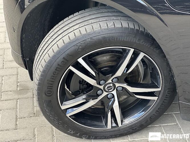 volvo XC 60 2022