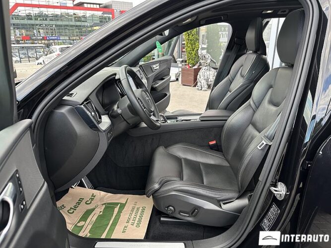 volvo XC 60 2022