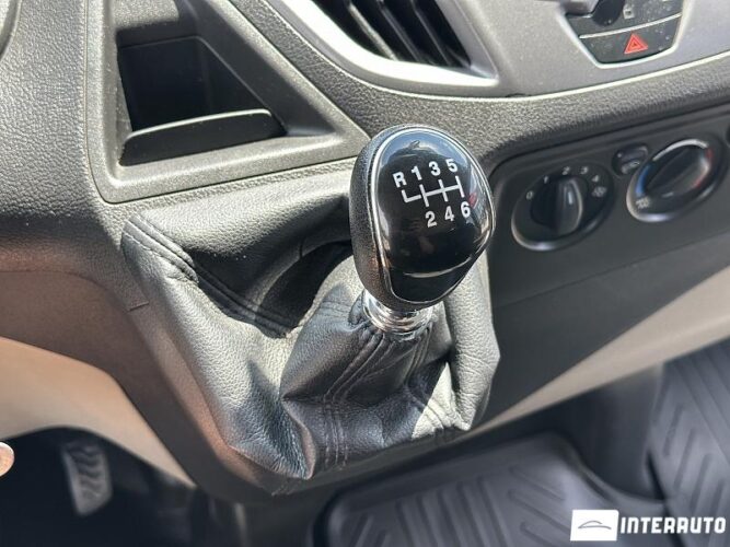 ford Transit 2017