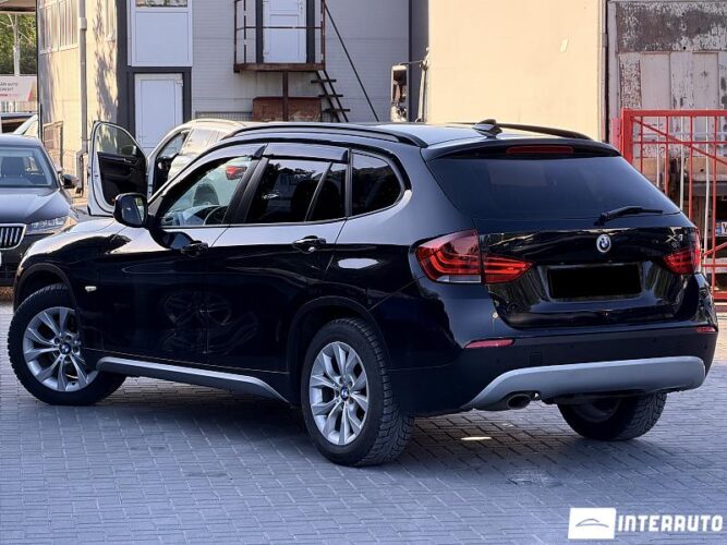 BMW X1 2.0D 32 bmw X1 2.0D 2012