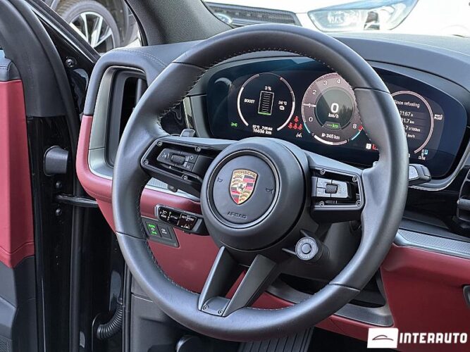 porsche Cayenne E-Hybrid 2024