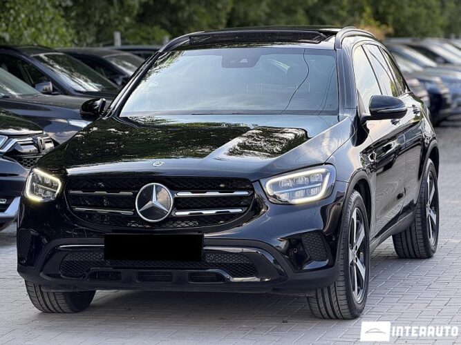 Mercedes GLC 200 2019 doar la InterAuto