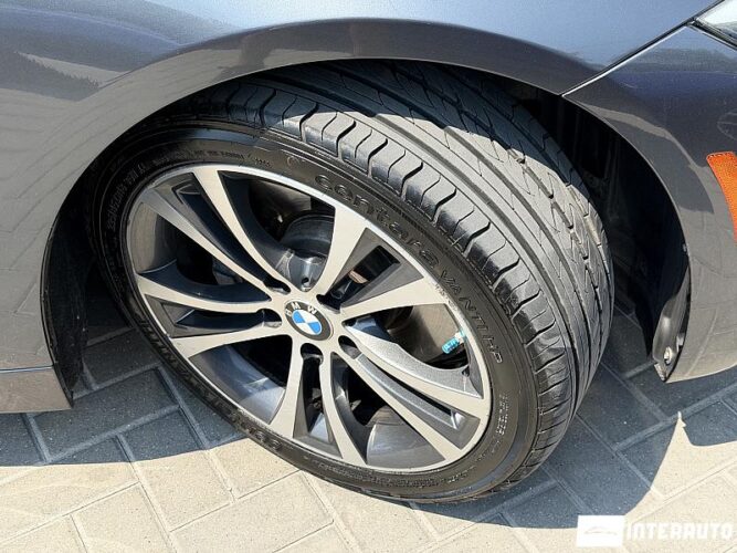 bmw 330E 2018