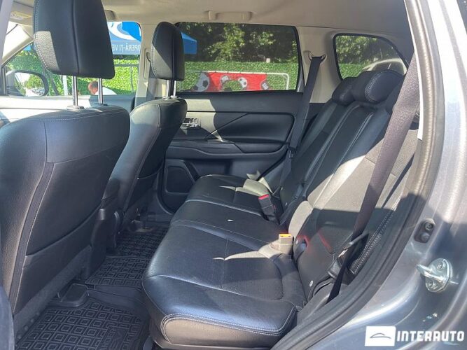 Mitsubishi Outlander 53 mitsubishi Outlander 2014