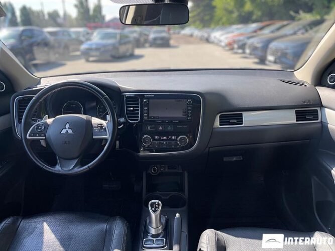 Mitsubishi Outlander 54 mitsubishi Outlander 2014