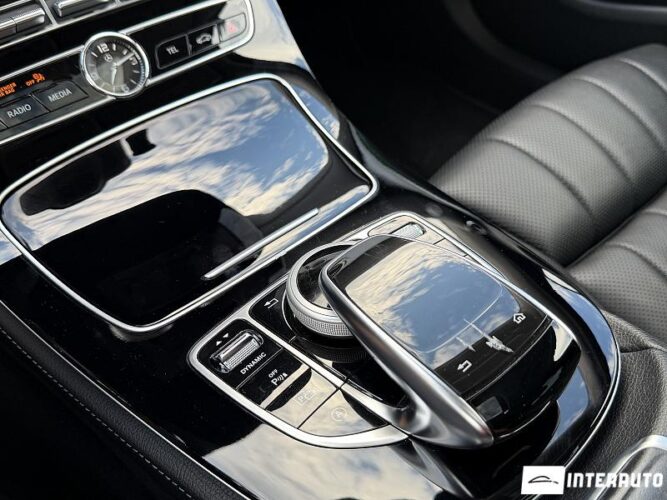Mercedes E 220 44 mercedes E 220 2016