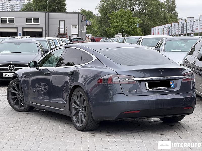 tesla Model S 2019