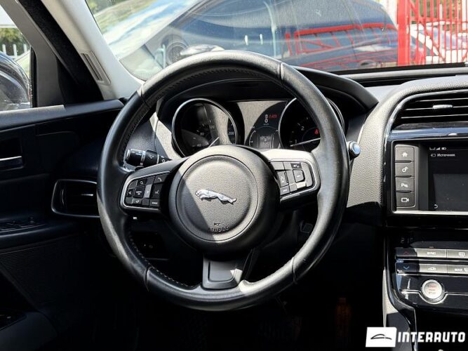 Jaguar XE 37 jaguar XE 2017