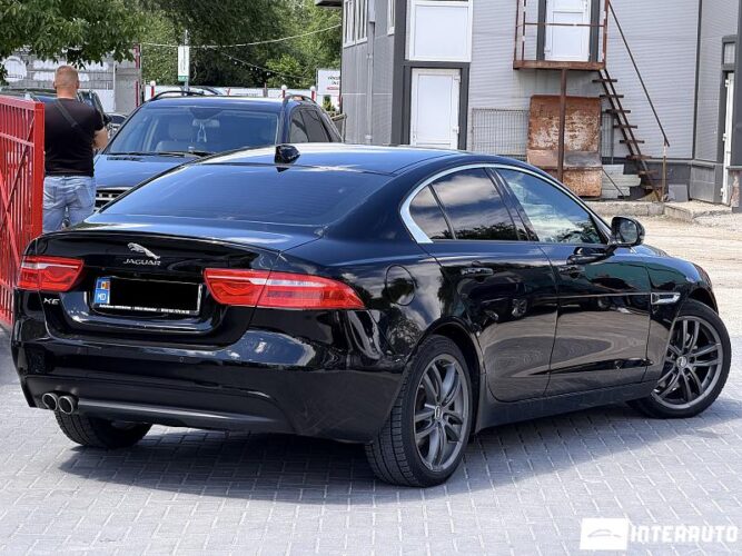Jaguar XE 31 jaguar XE 2017