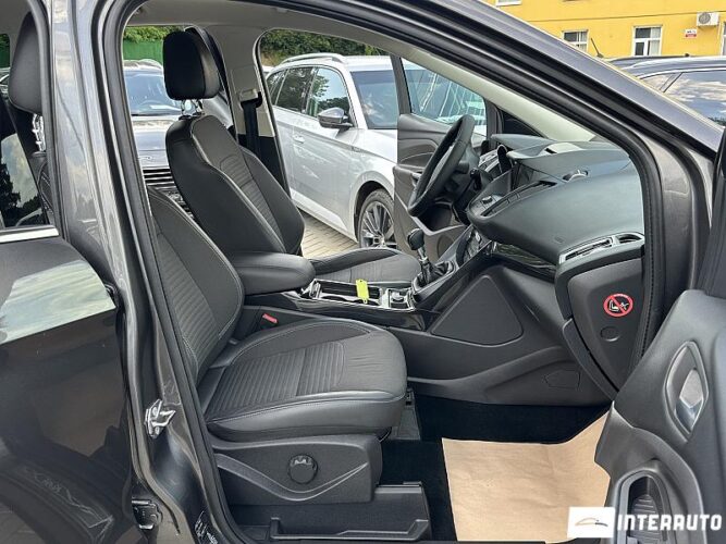 ford Kuga 2016