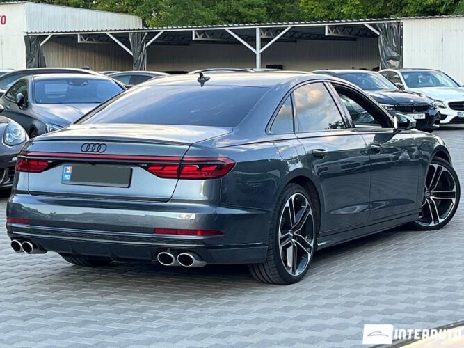 Audi S8 41 audi S8 2020