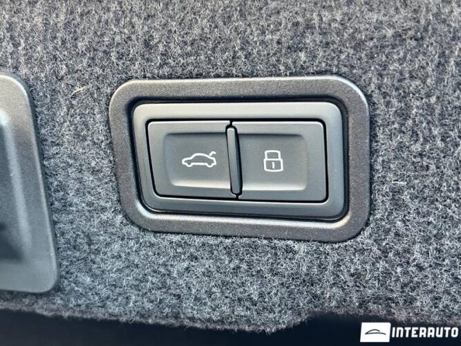 Audi S8 67 audi S8 2020