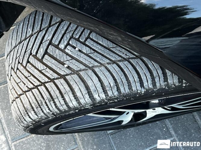 Mercedes E 220 47 mercedes E 220 2014