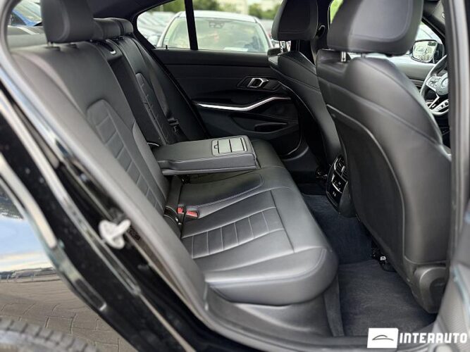 bmw 330E 2025