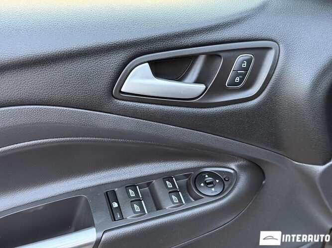 ford Kuga 2017