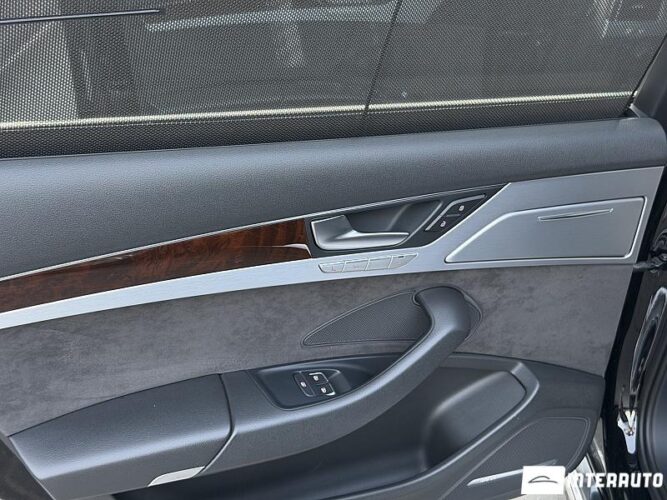 audi A8 2016