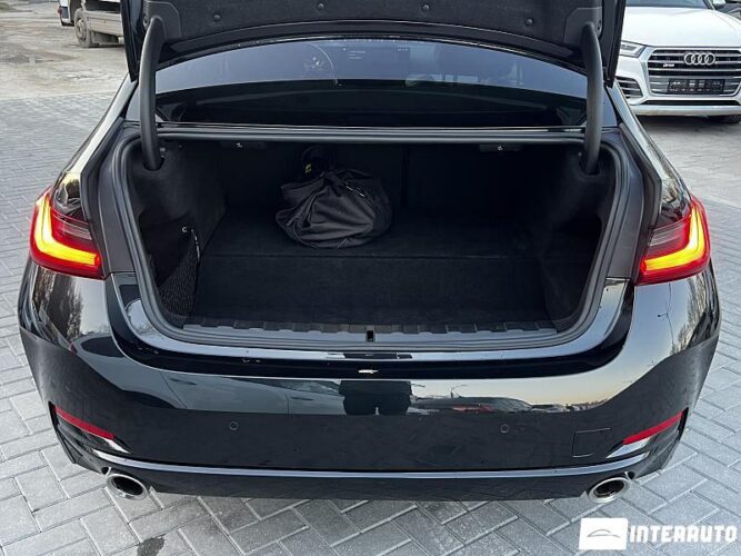 bmw 330E 2022