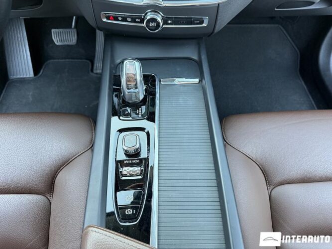 Volvo XC 60 45 volvo XC 60 2018