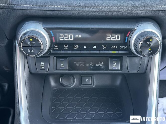 Toyota Rav-4 40 toyota Rav-4 2020