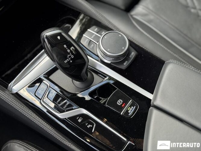 BMW 530e 54 bmw 530e 2020