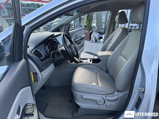 kia Carnival 2015