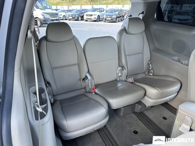 kia Carnival 2015