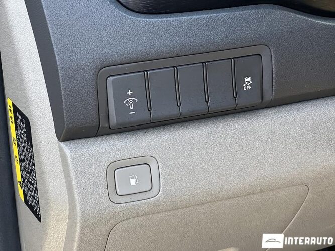 kia Carnival 2015