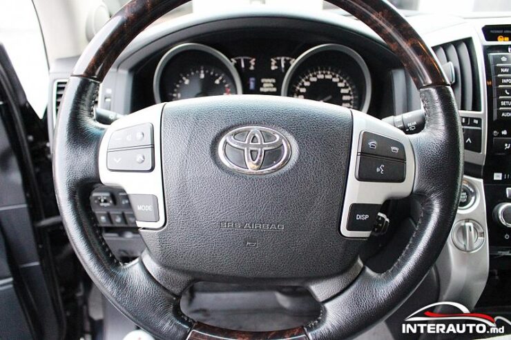 Toyota Land Cruiser 34 toyota Land Cruiser 2012
