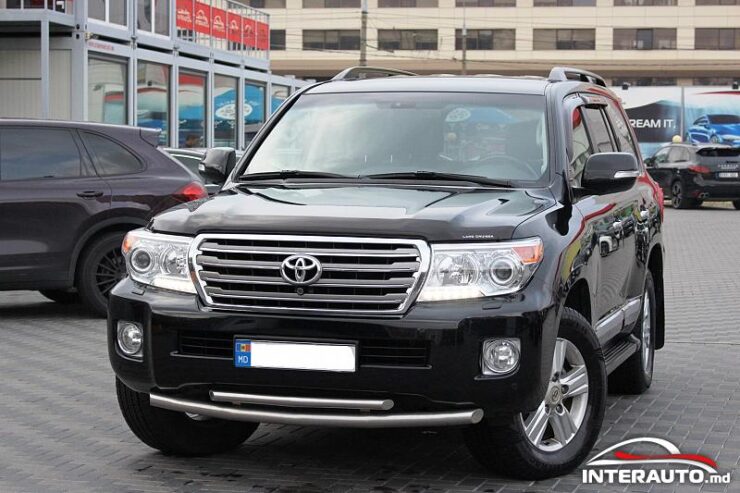 Toyota Land Cruiser 30 toyota Land Cruiser 2012