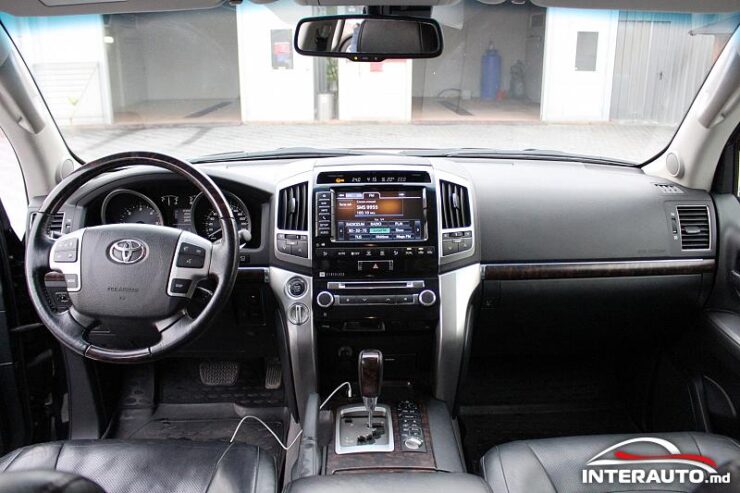 Toyota Land Cruiser 35 toyota Land Cruiser 2012