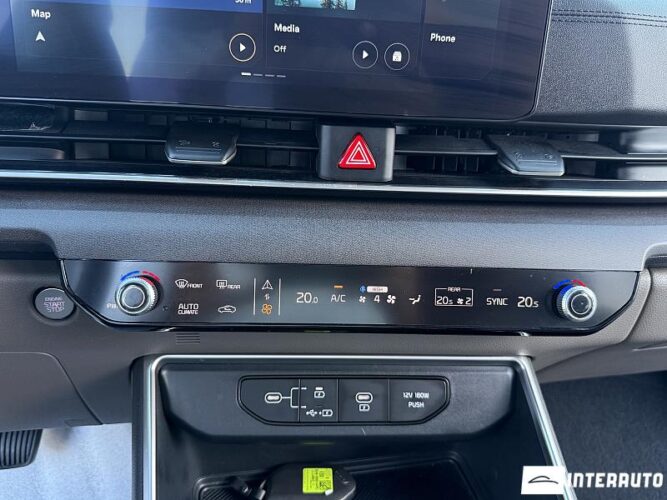 Kia Carnival 43 kia Carnival 2024