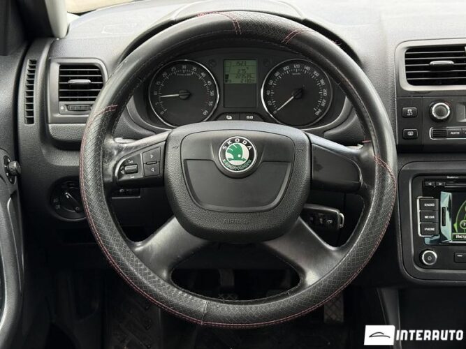 Skoda Fabia 38 skoda Fabia 2012